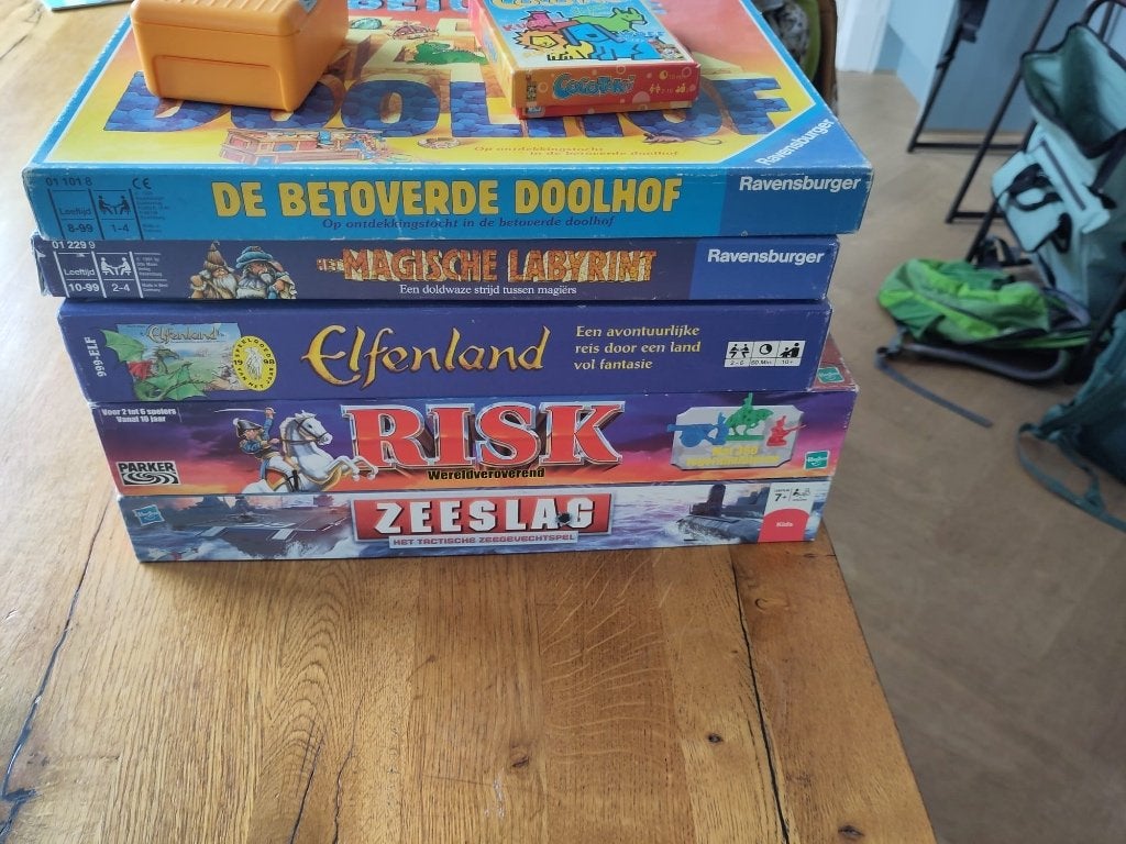Spellen te koop o.a. Elfenland, Risk en Betoverde Doolhof, Ophalen of Verzenden, Gebruikt, 999 Games