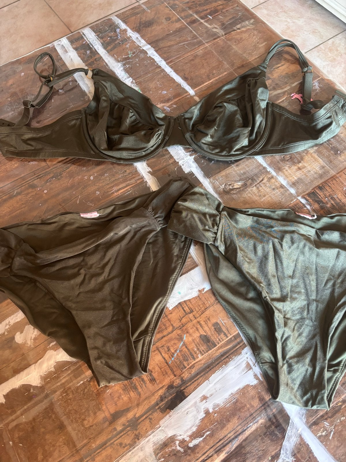 Bikini 85C met broekjes in L en XL, Ophalen of Verzenden, Gedragen, Groen, Bikini