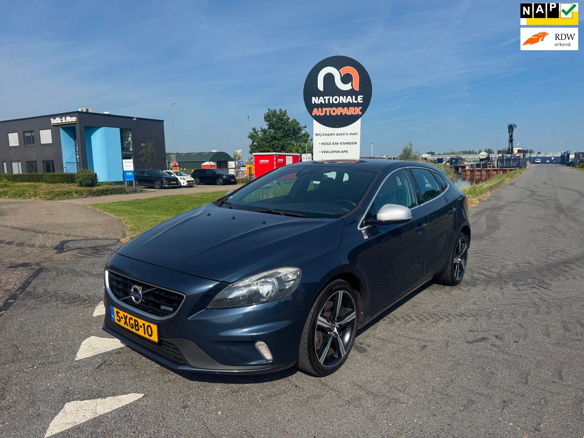 Volvo V40 | 2014 | 2.0 D4 R-Design Business | Export en hand, Voorwielaandrijving, Euro 5, Gebruikt, Blauw