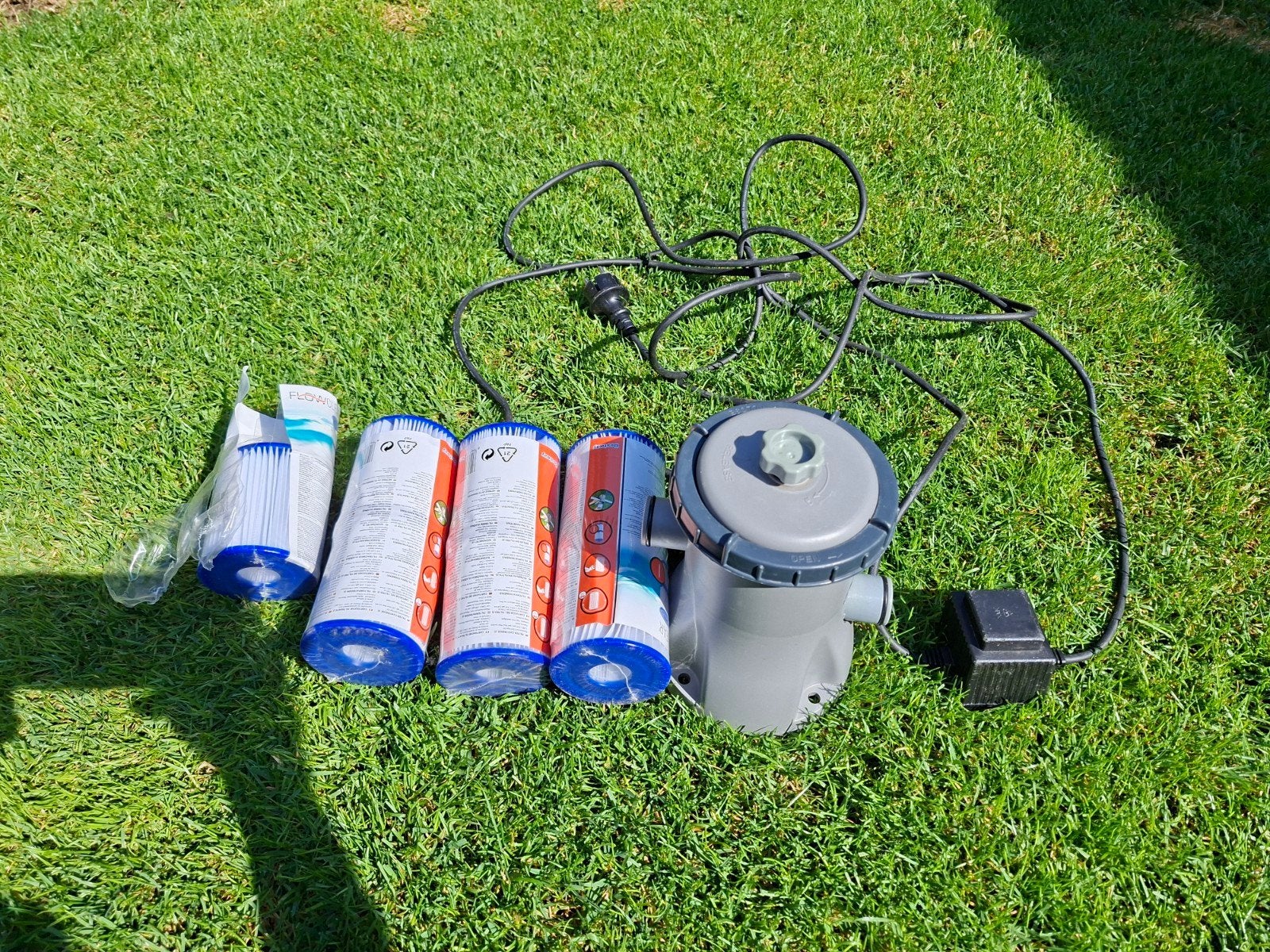 Bestway Flowclear filterpomp met patronen, Ophalen of Verzenden, Zo goed als nieuw, Zwembadpomp