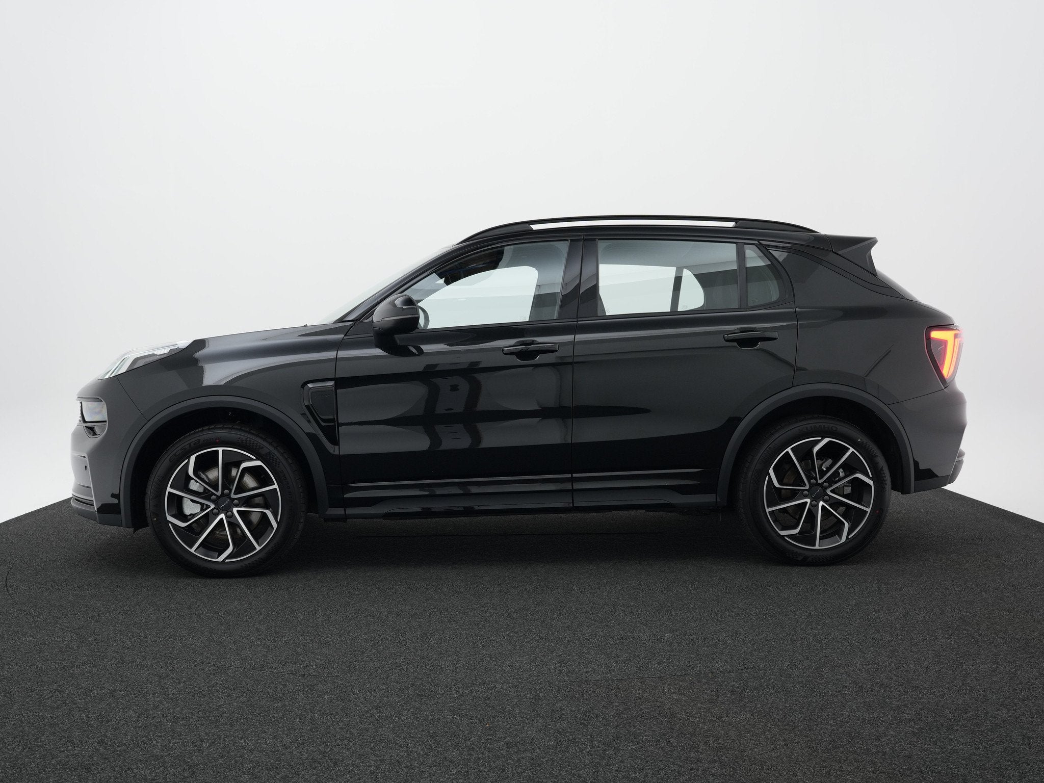 Lynk & Co 01 1.5 Core, Automaat, Automatische klimaatregeling, Euro 6, 4 cilinders