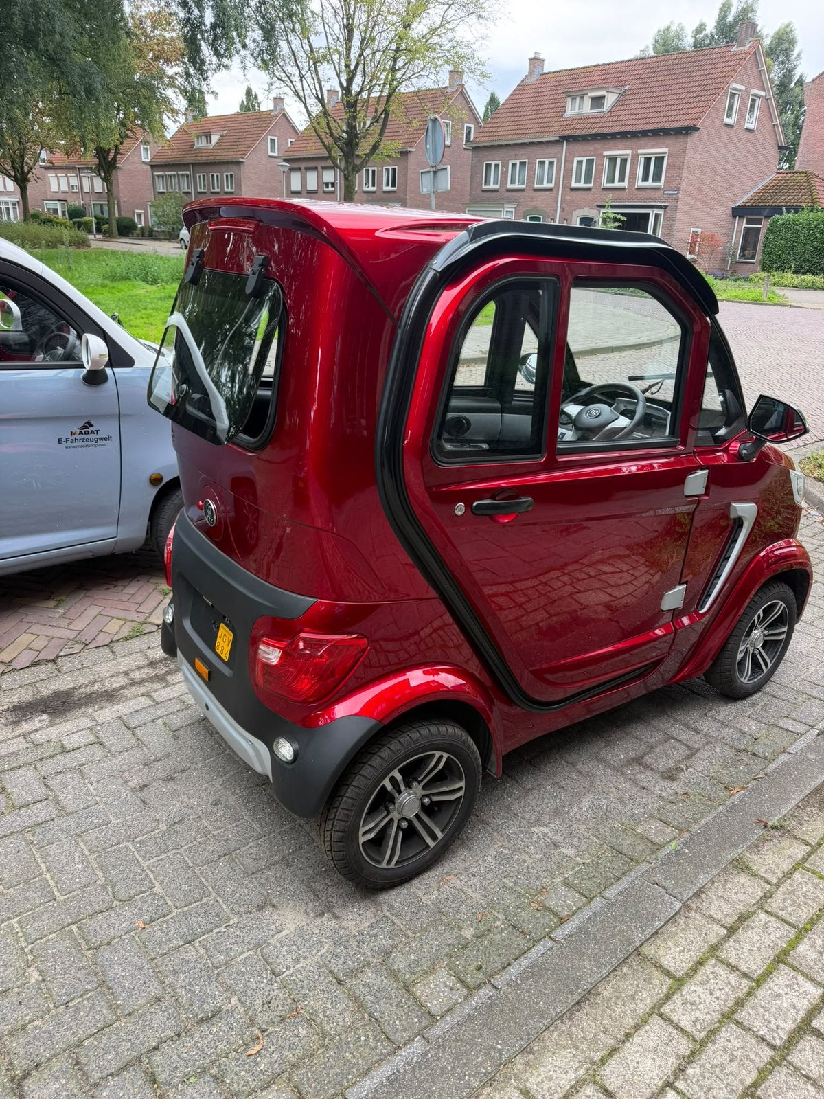 Overdekte scootmobiel met garanrie en factuur rijbewijs vrij, Overige merken, Ophalen of Verzenden, Zo goed als nieuw, 16 km/u of meer