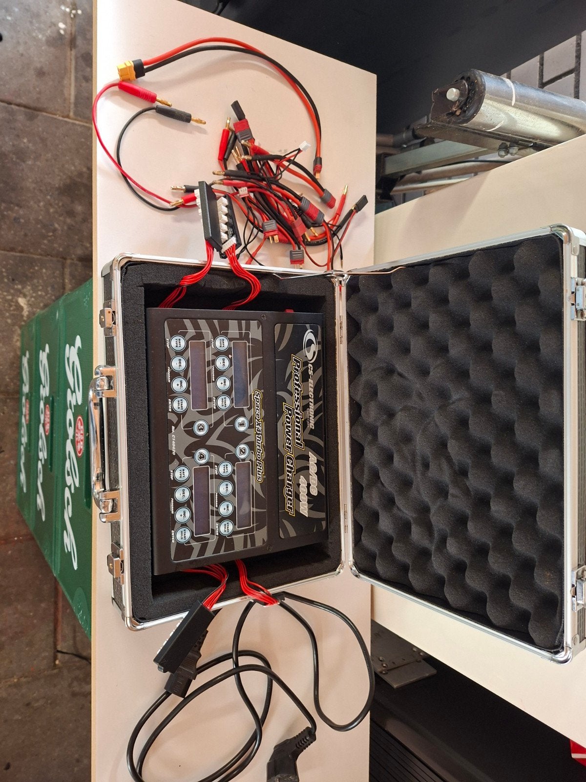 CS electronic 400w multi lader, Ophalen of Verzenden, Zo goed als nieuw, Overige schalen, Onderdeel