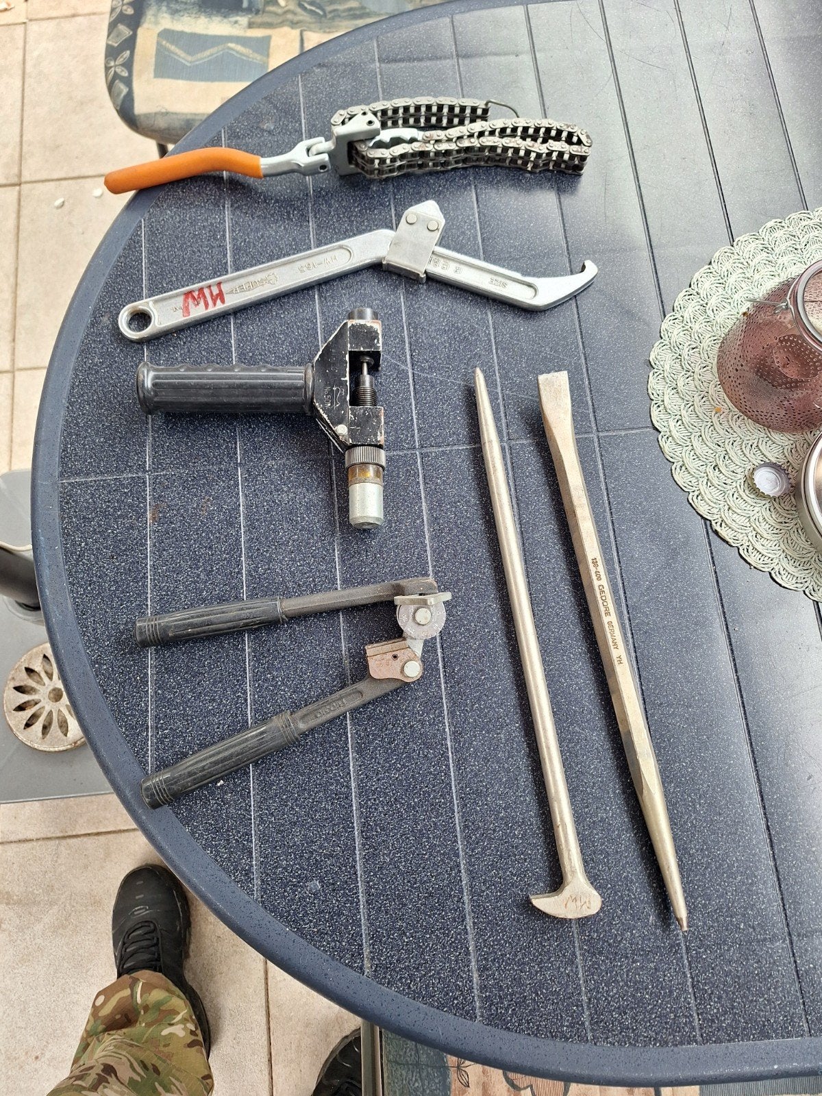 Diverse handgereedschappen: pijpenbuiger, sleutels, pons, Ophalen, Gebruikt, Overige typen, Gedore