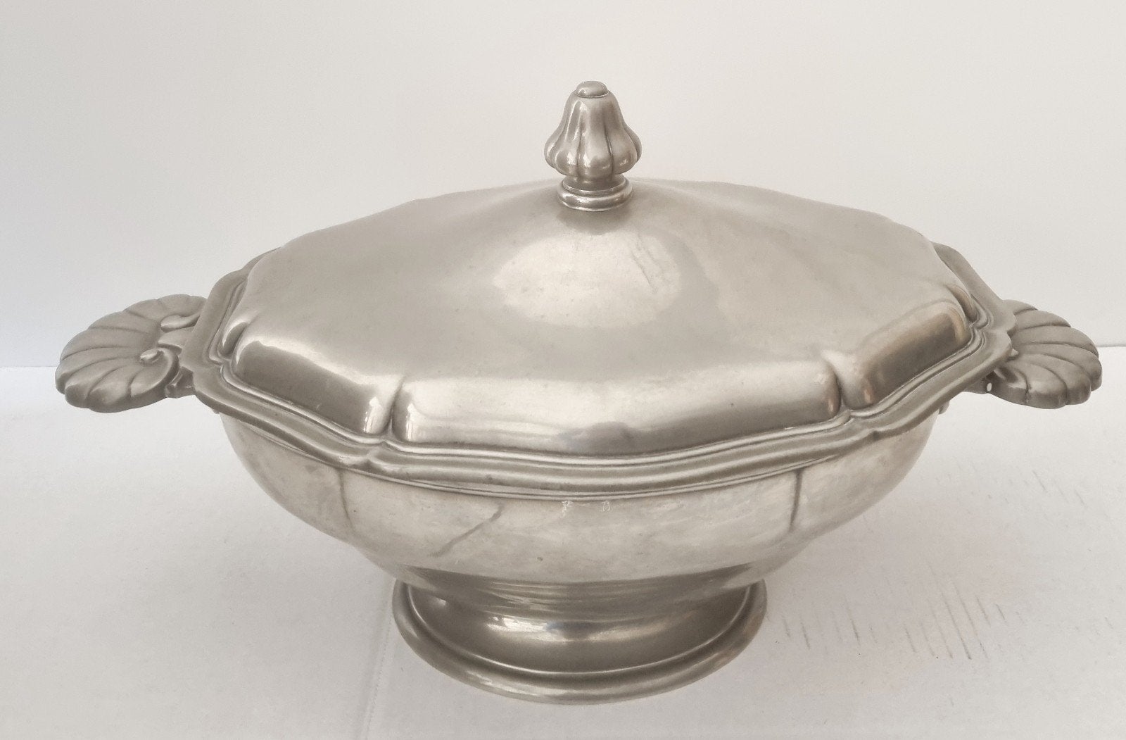 Antieke tinnen terrine met deksel - Schelp handvatten, Antiek en Kunst, Ophalen of Verzenden