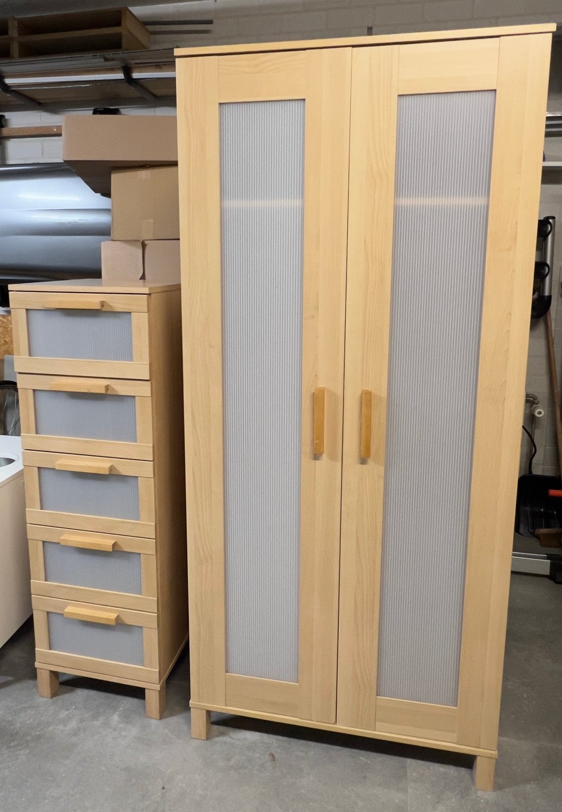 2 kasten en een bureau gratis af te halen, Overige materialen, Gebruikt, 50 tot 100 cm, Minder dan 100 cm