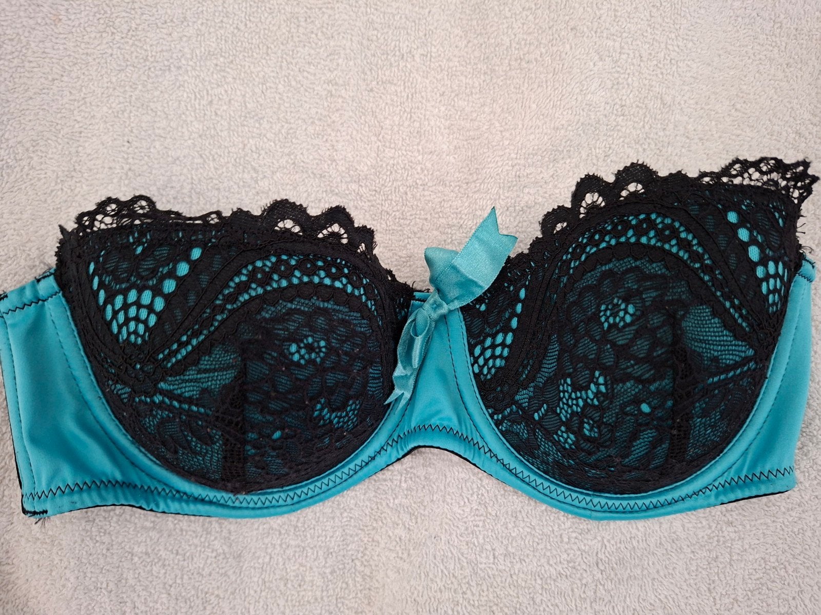 Hunkemöller Bodique BH Zwart/Turquoise Kant, Hunkemöller, Verzenden, Meerkleurig, BH