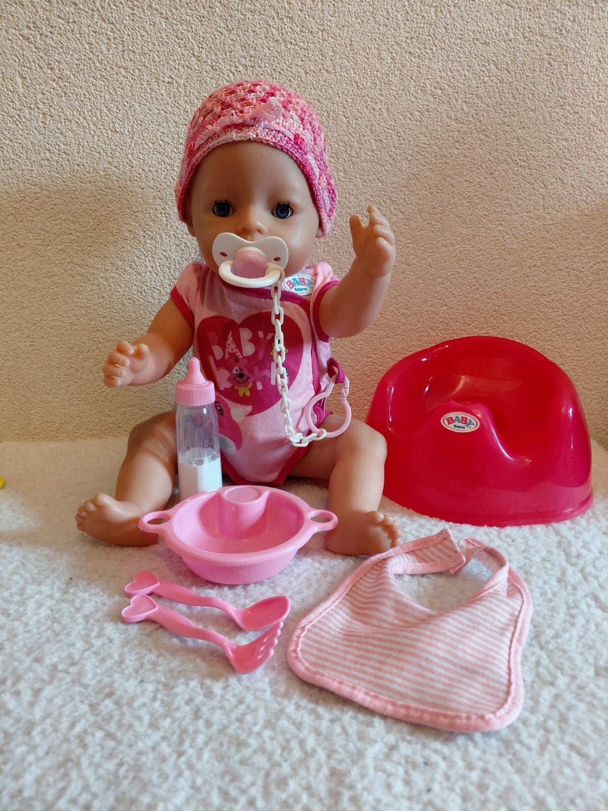 Leuke Baby Born Pop  🩷🍼 met Spulletjes om te verzorgen ., Ophalen of Verzenden, Gebruikt, Babypop