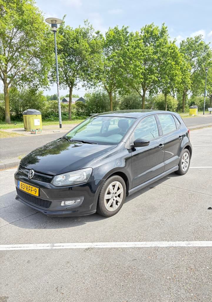 Volkswagen Polo 1.2 TDI BlueMotion Comfortline, Auto's, Volkswagen, Voorwielaandrijving, Zwart, 1199 cc, 96 €/maand