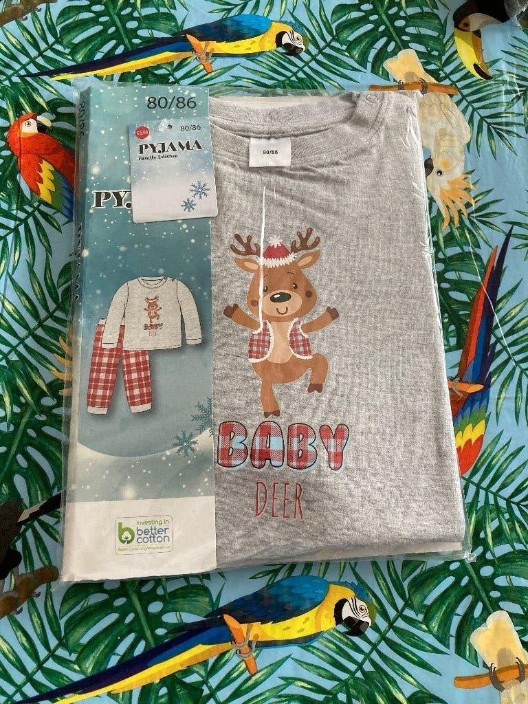 Nieuwe kerst pyjama ' Baby deer ' Maat 80 / 86, Kinderen en Baby's, Babykleding | Maat 80, Ophalen of Verzenden, Nieuw, Jongetje of Meisje