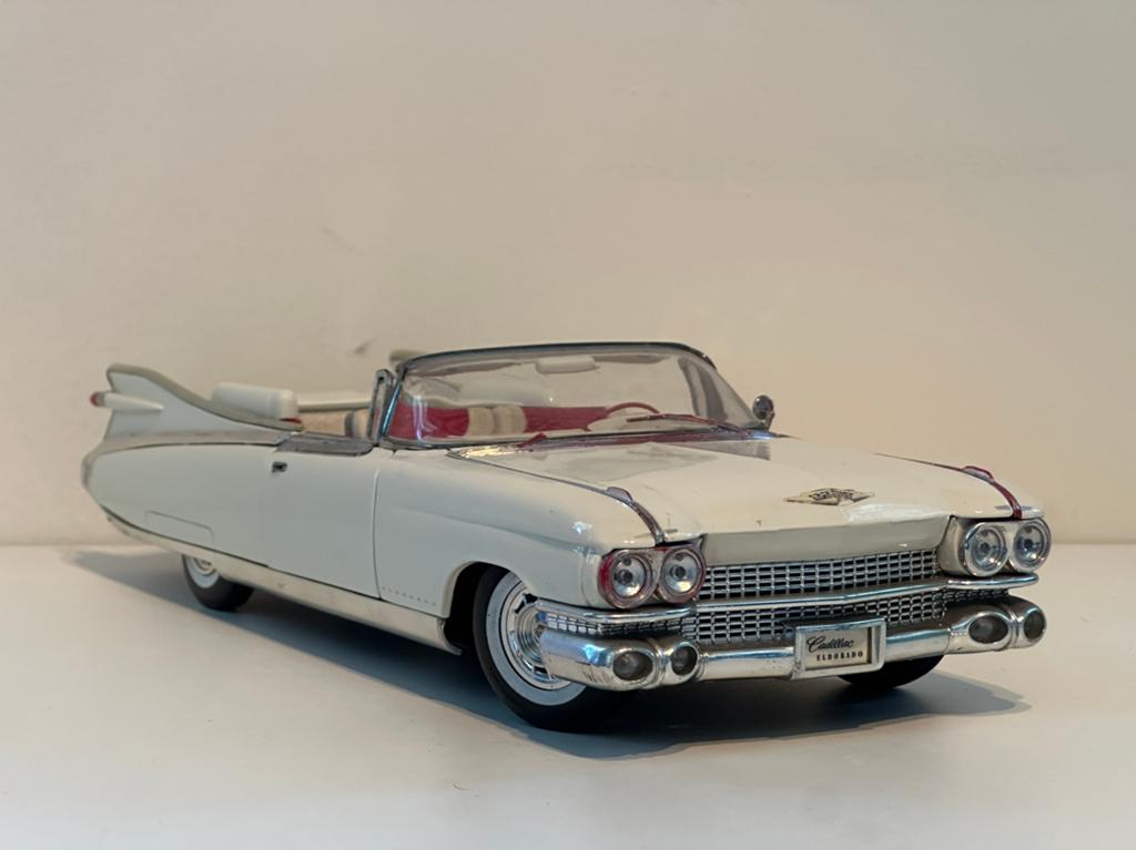 Cadillac Eldorado Biarritz (1959) | Maisto | schaal 1:18, Ophalen of Verzenden, Auto, Maisto