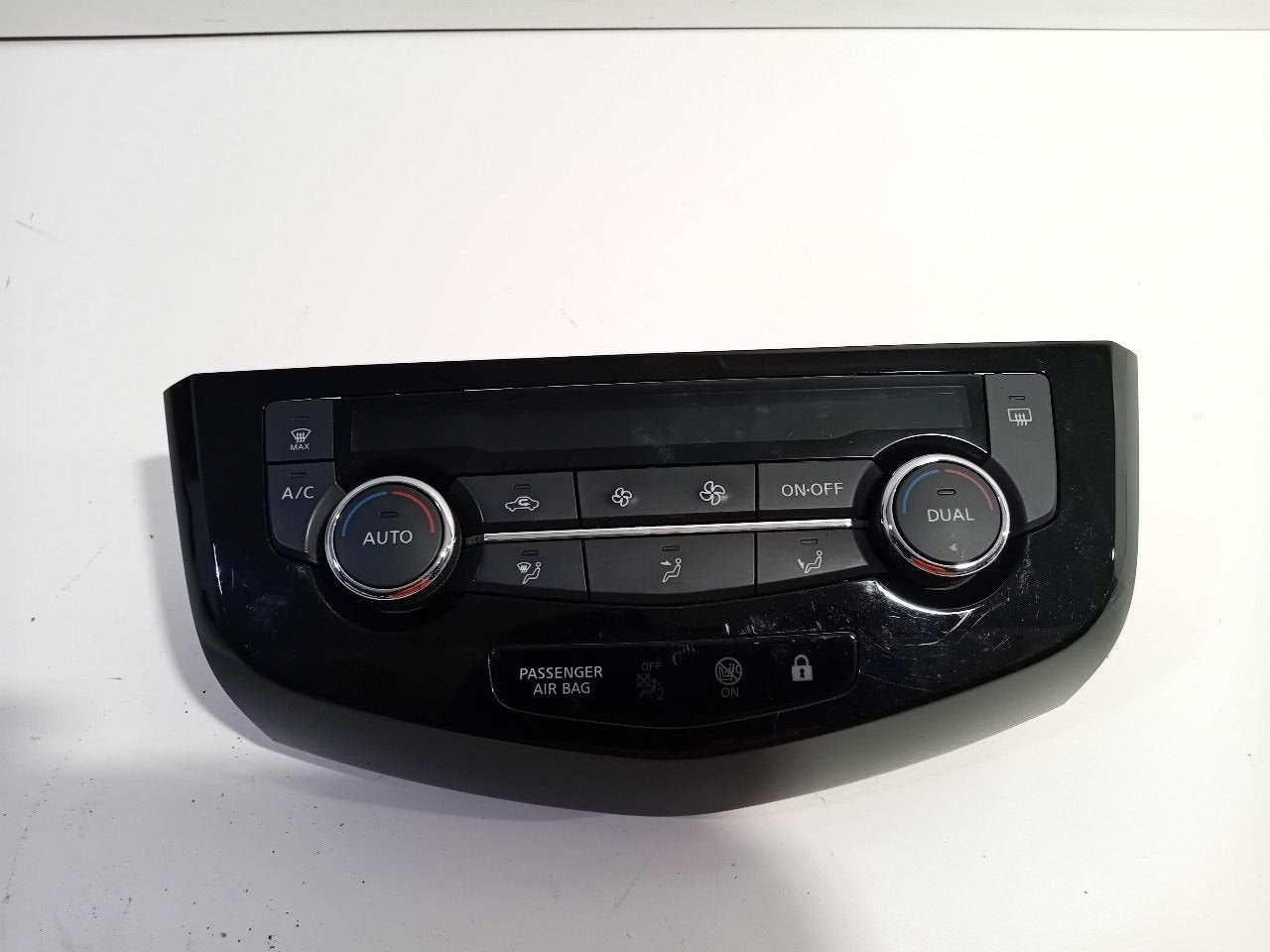 Bedieningspaneel kachel Nissan Qashqai, Onderdelen@venauto.nl, Van der Ven Autorecycling B.V., Gebruikt, Ettenseweg 76, 4706 PB Roosendaal, The Netherlands