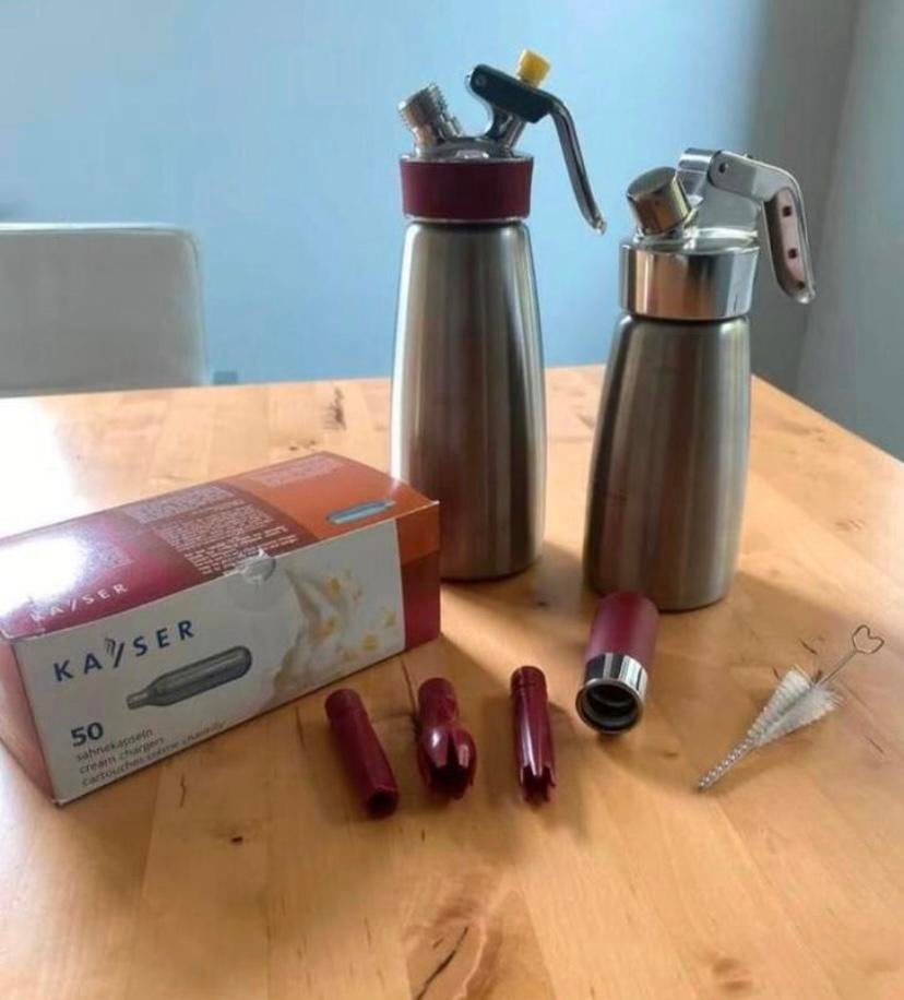 iSi Gourmet Whip 0,25 ltr en 0,5 ltr ZGAN, Ophalen of Verzenden, Zo goed als nieuw, Rvs of Chroom