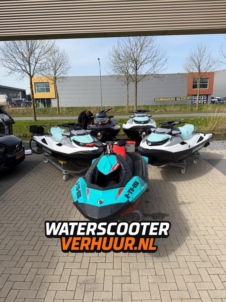 Waterscooter huren | waterscooterverhuur, Met schipper, Jetski of Waterscooter