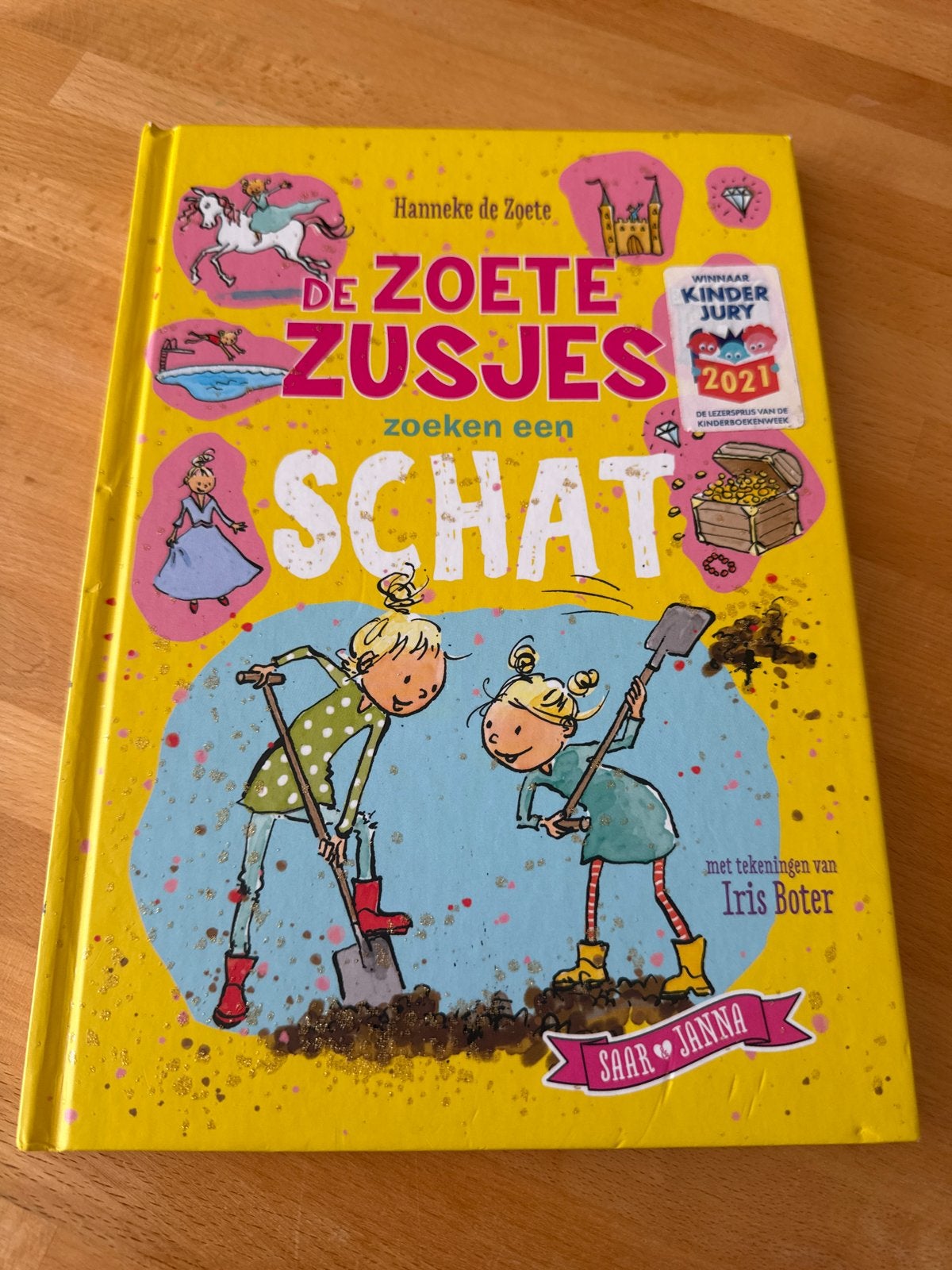 De Zoete Zusjes zoeken een schat - Hanneke de Zoete, Ophalen of Verzenden, Zo goed als nieuw, Fictie algemeen