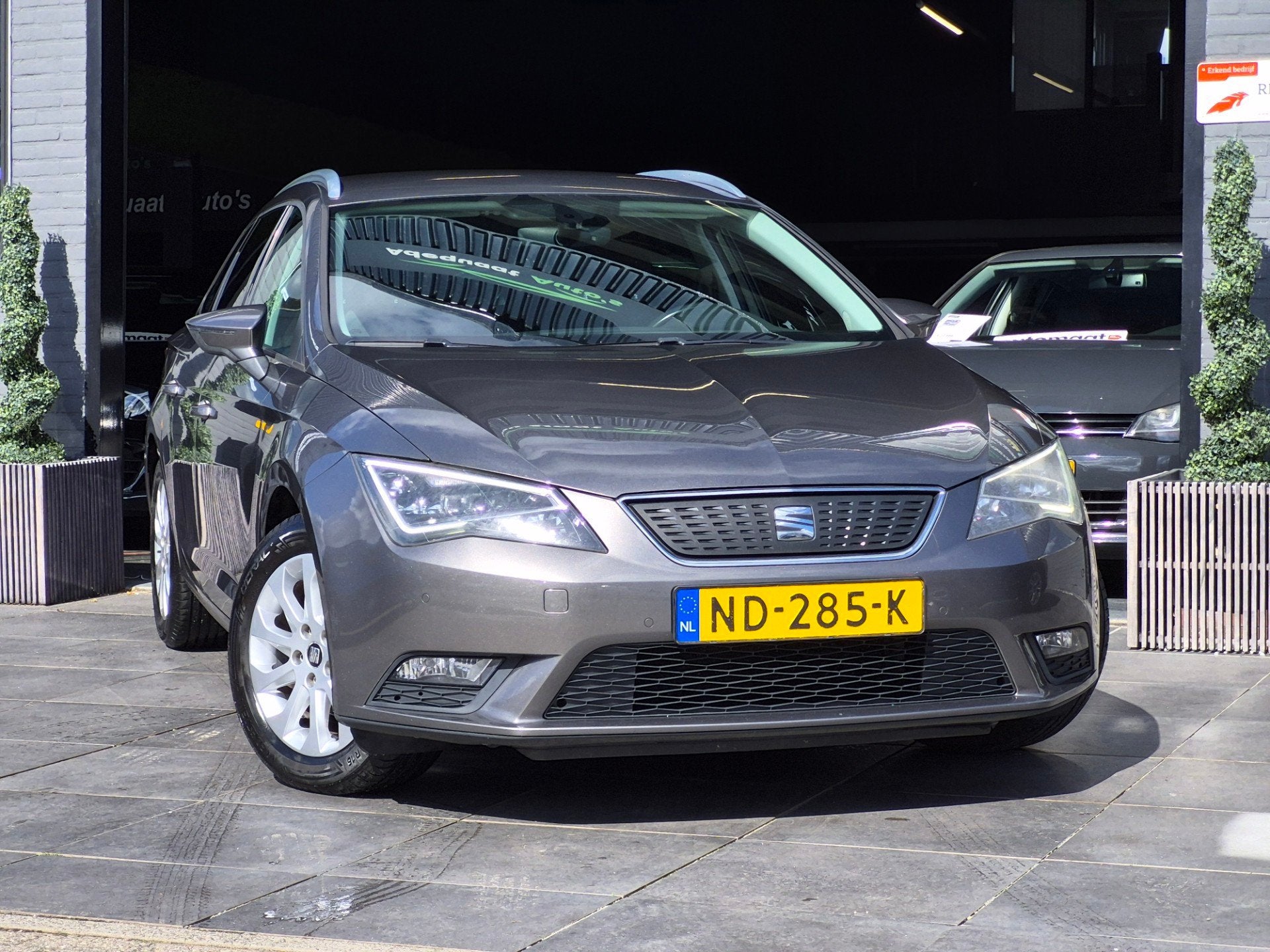 Seat Leon ST 1.0 EcoTSI Style Connect|2e eig|NAP|Cruise|PDC, Voorwielaandrijving, Stof, Gebruikt, Met garantie (alle)