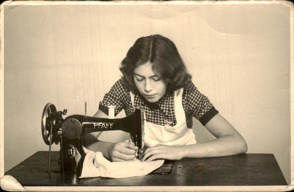 Den Haag - Naaimachine - Pfaff, Ophalen of Verzenden, 1940 tot 1960, Gelopen, Zuid-Holland