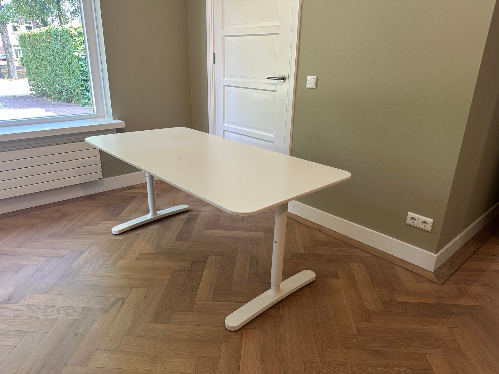 IKEA in hoogte verstelbaar bureau 80x160, Ophalen, Zit-sta bureau, In hoogte verstelbaar, Zo goed als nieuw