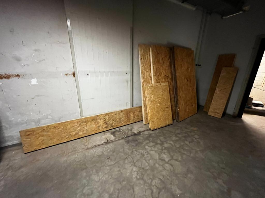 Diverse grote osb platen. Holle wand. Dus 2 platen per stuk., Doe-het-zelf en Verbouw, Hout en Planken, Ophalen, Minder dan 25 mm