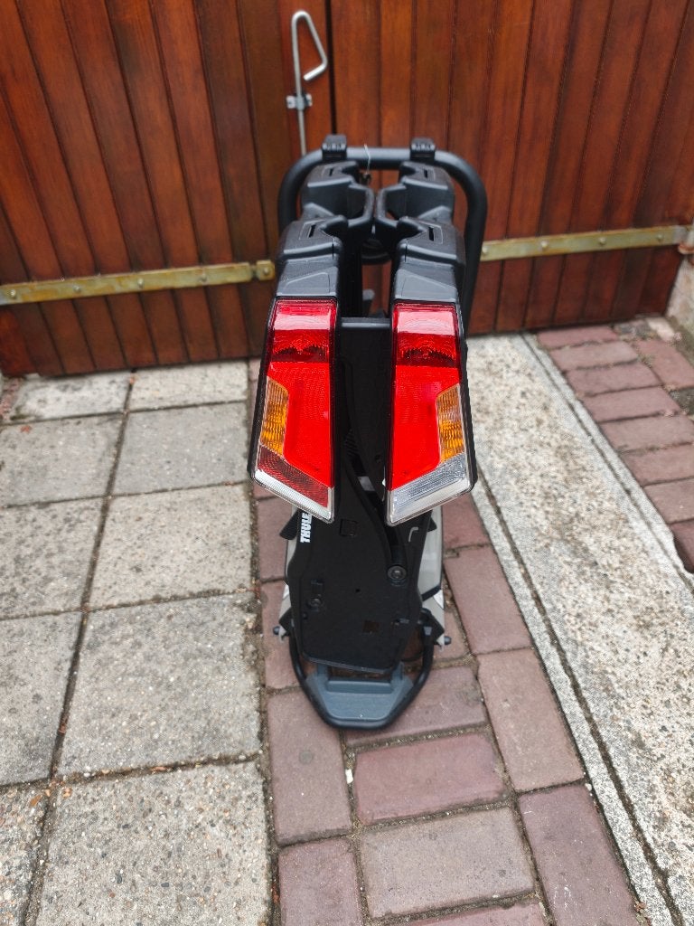 Fietsendrager Thule, Ophalen, Gebruikt, Elektrische fiets, 2 fietsen