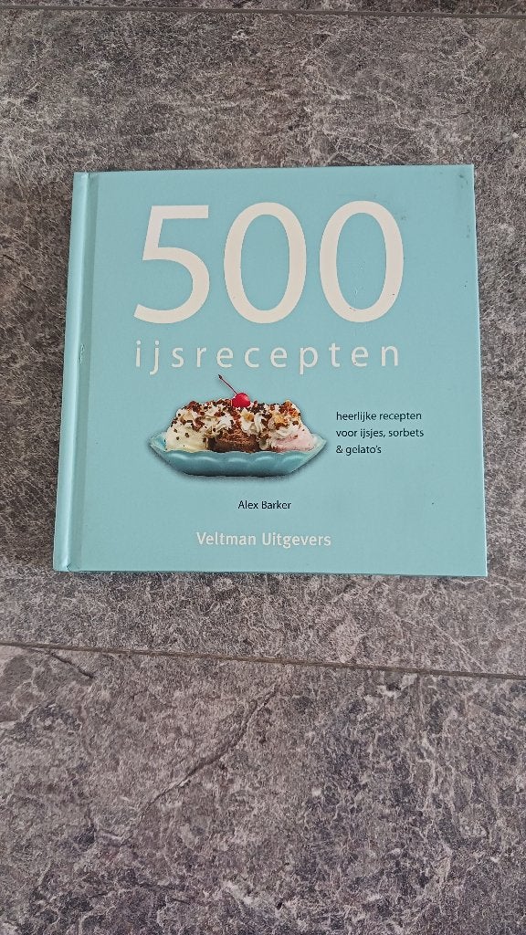 kookboek 500 ijsrecepten, Boeken, Kookboeken, Ophalen of Verzenden, Gelezen