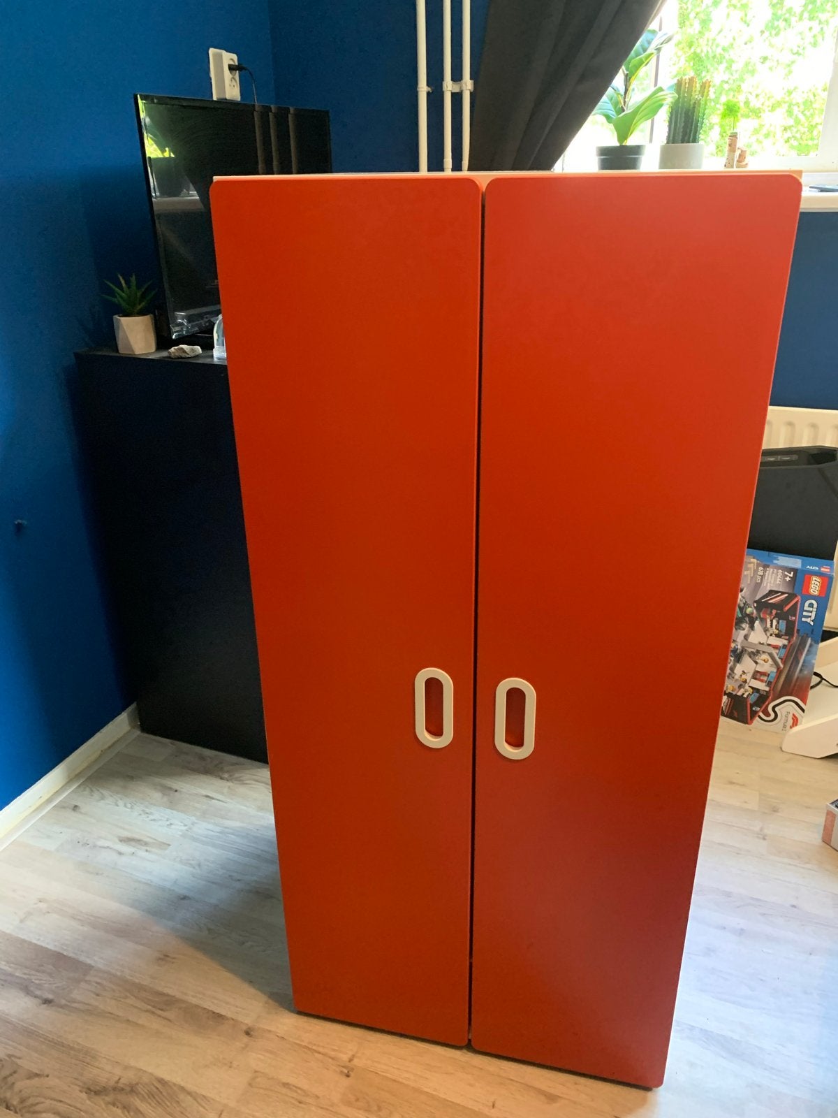 IKEA Kast - rood met enkele sporen van gebruik, Ophalen, Gebruikt, 100 tot 150 cm, 50 tot 100 cm