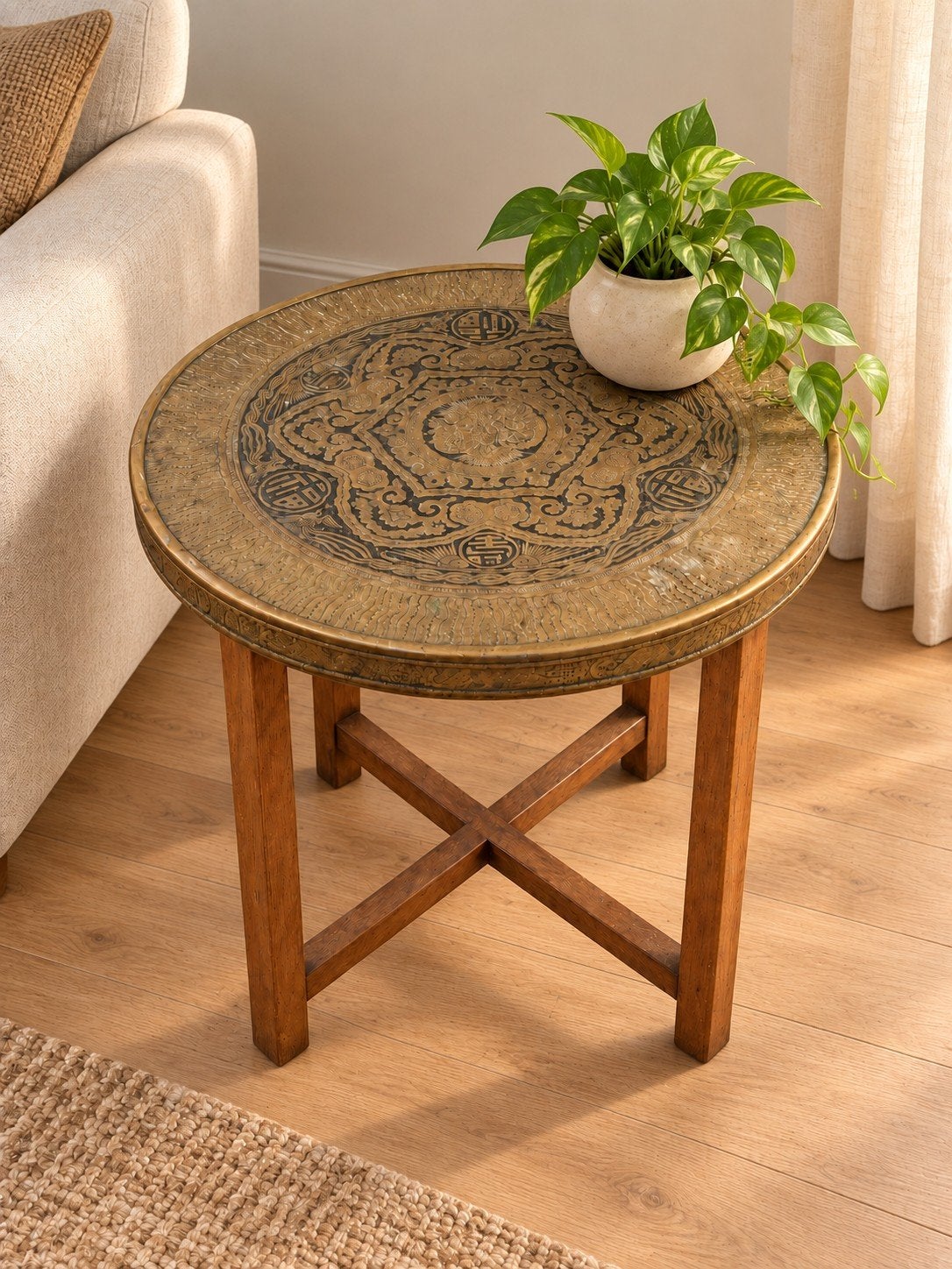 Vintage Bijzettafel met Oosters Messing Blad, Ophalen