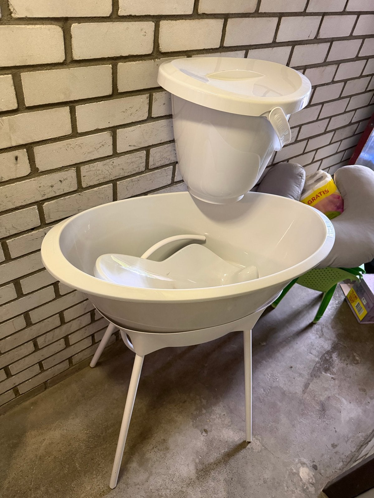 Bébé-jou badje met standaard en luieremmer, Gebruikt, Ophalen of Verzenden, Badje, Bébé-jou