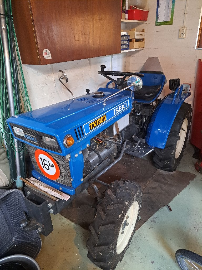 mini tractor ISEKI TX 1300  mét bijpassende werktuigen, Gebruikt, Tot 80 Pk, 5000 tot 7500, Ophalen