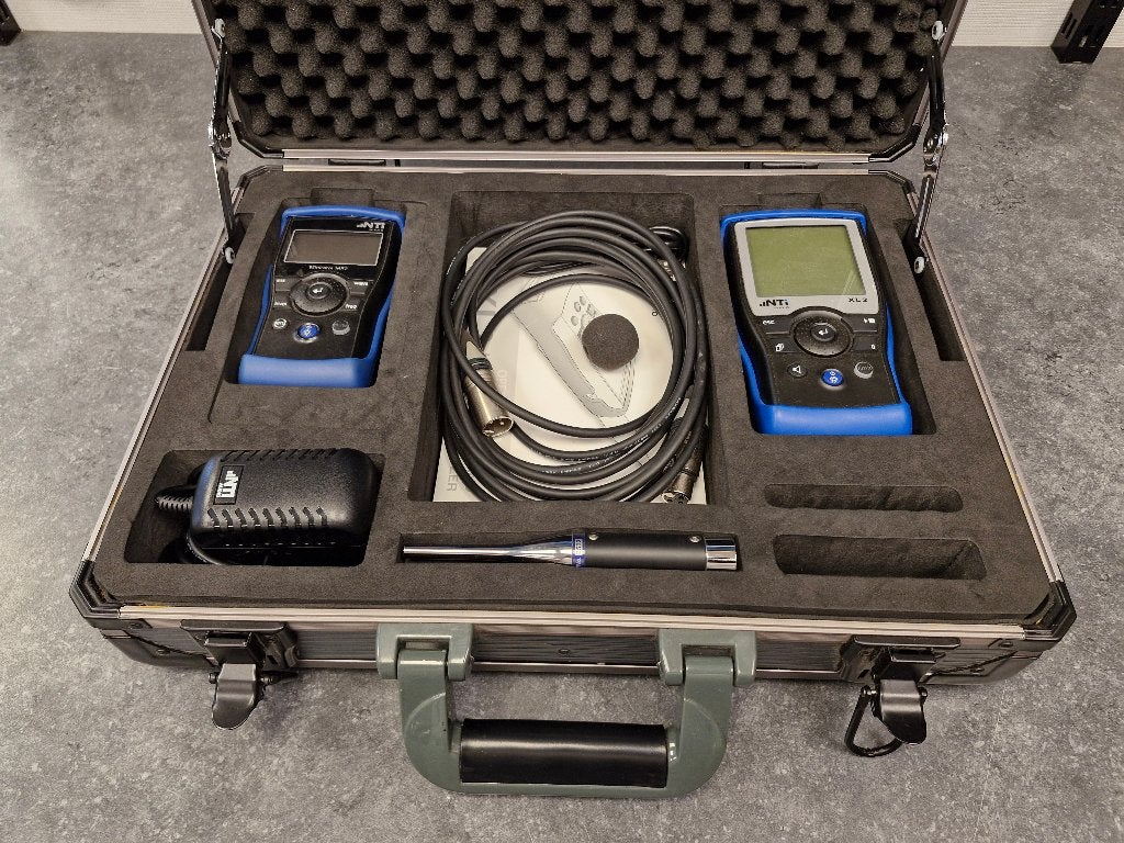 NTi Audio XL2 acoustic meetset in systeemkoffer, Ophalen of Verzenden, Zo goed als nieuw, Geluid