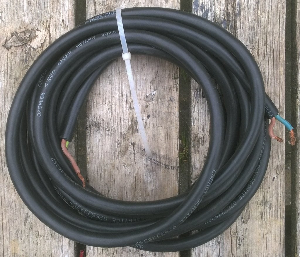 Kabel 230 Volt 4,5 meter ozoflex H07RN-F 3G2,5, Draka, Ophalen of Verzenden, Zo goed als nieuw, Nb