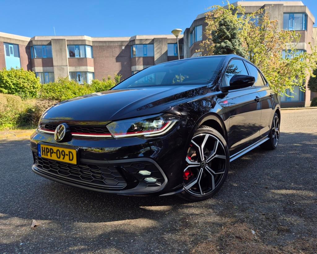 Volkswagen Polo 2.0 GTI ABT Pano|Keyless|Beats|ACC|IQ|Leer, 1272 kg, 4 cilinders, 1984 cc, Zwart