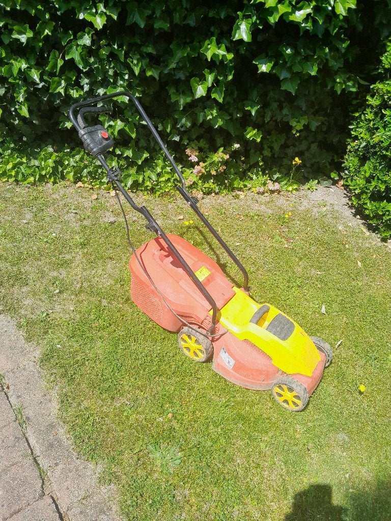 Elektrische grasmaaier, Tuin en Terras, Grasmaaiers, Ophalen, Cirkelmaaier, Elektrische grasmaaier, Opvangbak