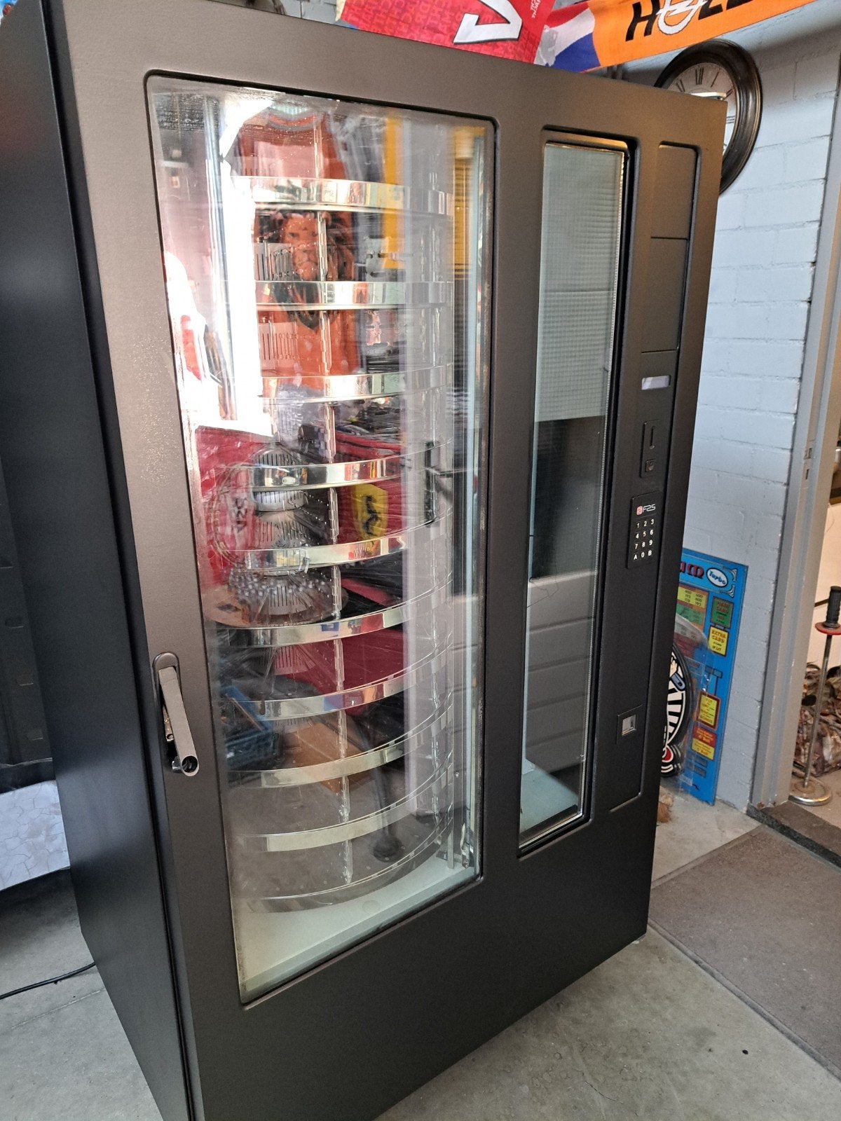 Groente / fruit / zuivel automaat gekoeld, Verzamelen, Automaten | Overige, Ophalen