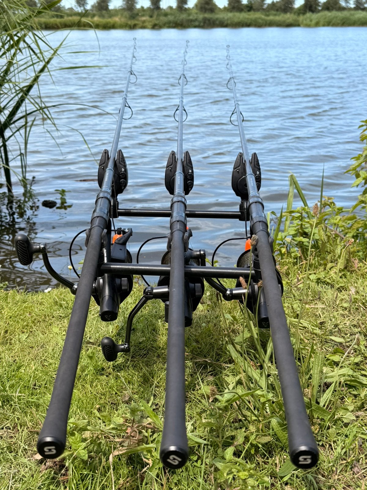 SONIK Xtractor Pro met tas - 10ft 3LB   4 stuks., Watersport en Boten, Hengelsport | Karpervissen, Ophalen, Zo goed als nieuw