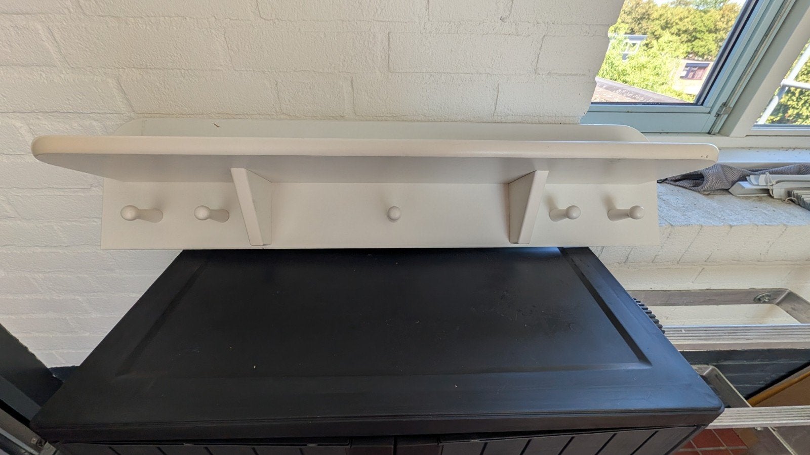 Witte wandkapstok met plank en haken, Gebruikt, Minder dan 100 cm, Hout, Ophalen
