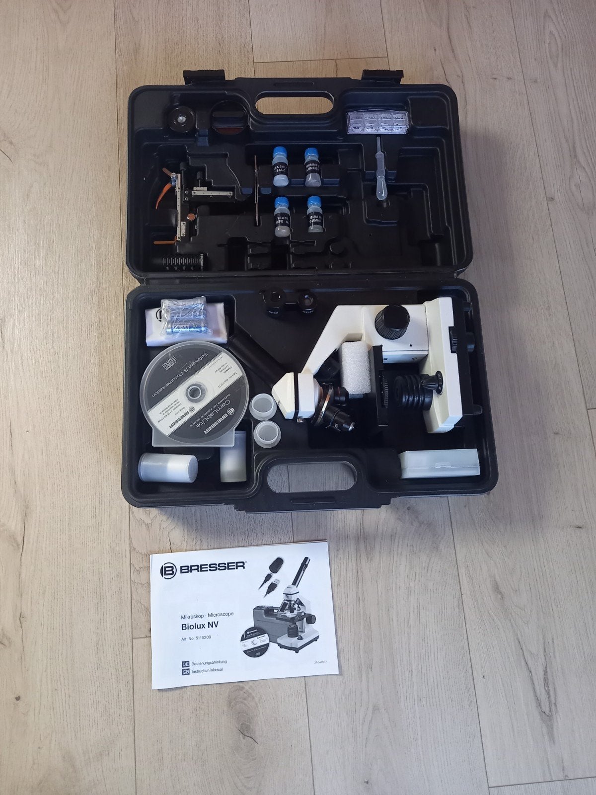 Bresser Biolux NV Microscoop set, Audio, Tv en Foto, Optische apparatuur | Microscopen, Ophalen of Verzenden, Zo goed als nieuw