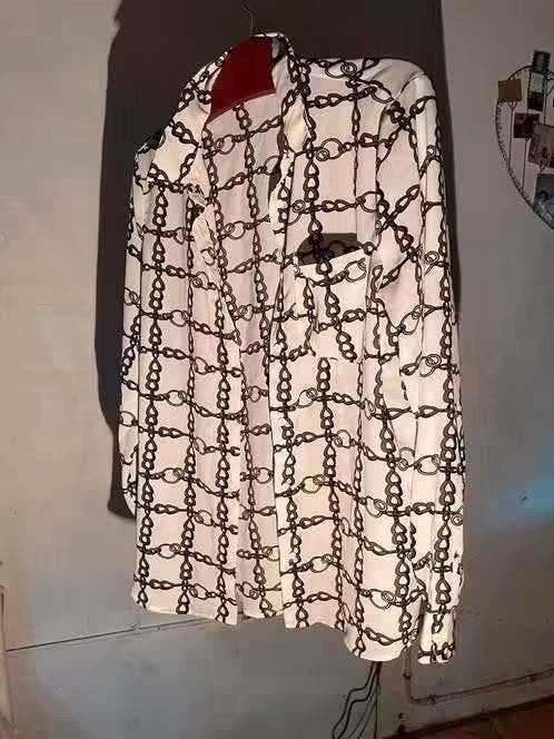Witte blouse met kettingprint - Maat S/M, Maat 38/40 (M), Wit, Ophalen of Verzenden, Onbekend