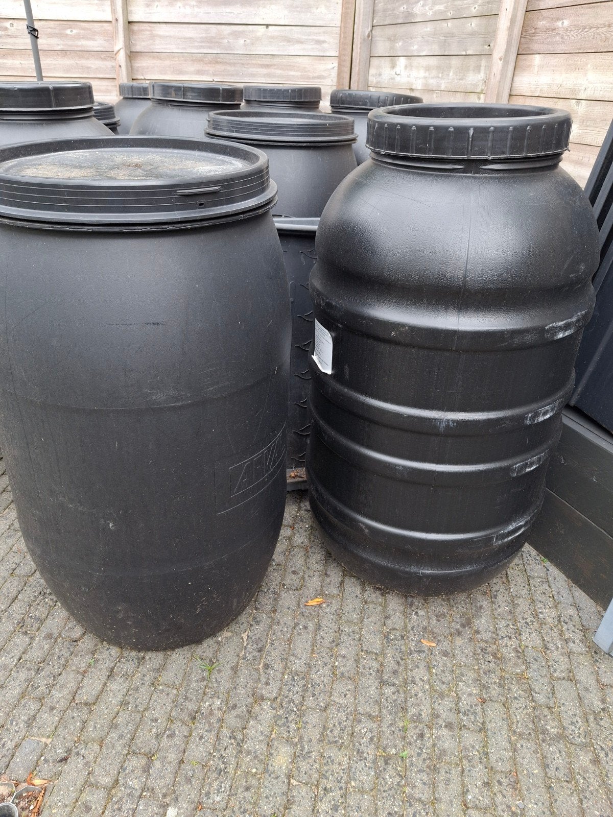 Regenton 220 liter - Kunststof wateropvangvat, 150 liter of meer, Ophalen, Gebruikt, Kunststof