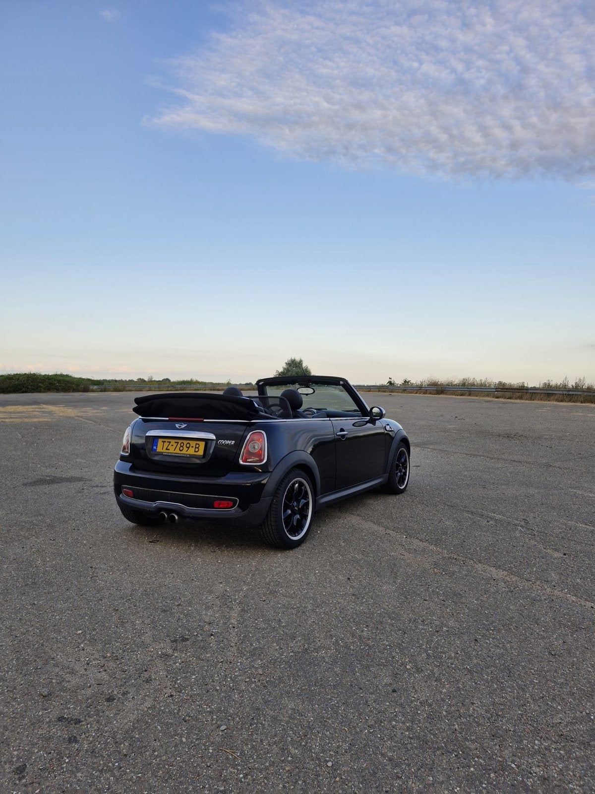 Mini 1.6 Cooper S AUT 2009 Zwart, 4 cilinders, 4 stoelen, 14 km/l, Particulier