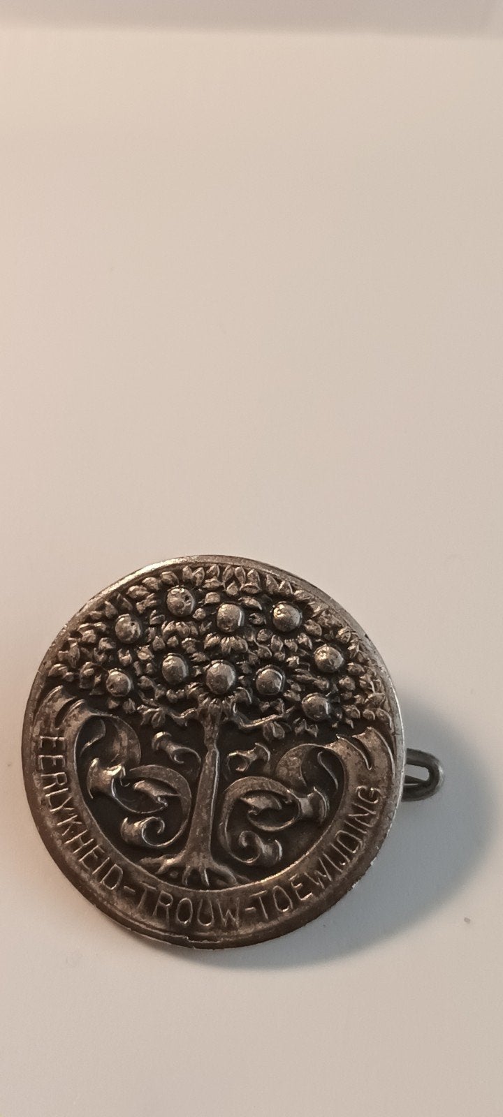 Zeldzame Speld 'Eerlijkheid Trouw Toewijding' 1925-1938, Verzamelen, Ophalen of Verzenden