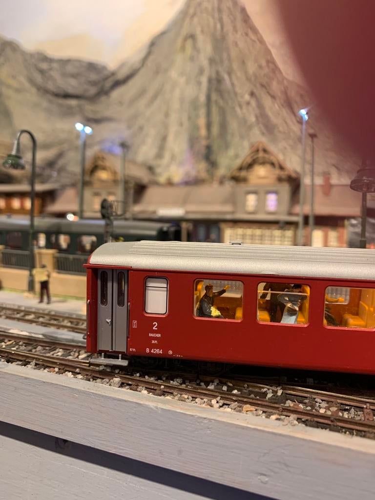 Bemo H0m Trein Rhätische Bahn met 3 passagierswagons, Ophalen of Verzenden