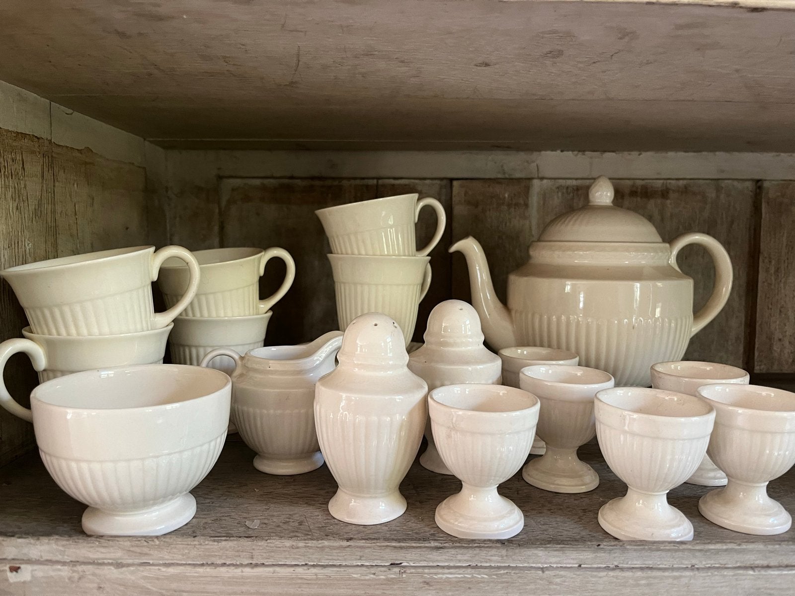 Wedgwood edmee servies, Ophalen