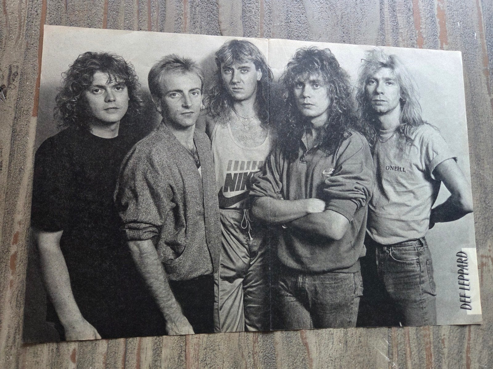 Def Leppard Poster - Vintage Muziek Poster, Ophalen of Verzenden, Zo goed als nieuw, A1 t/m A3, Muziek
