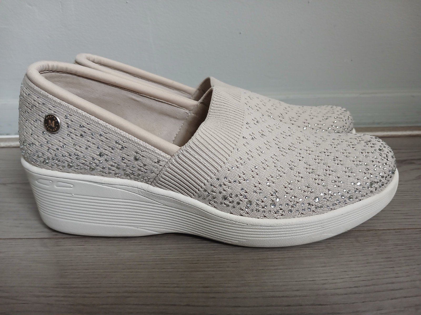 SKECHERS MARTHA STEWART lichtgrijs/zilver ZGAN mt 39, Skechers, Instappers, Ophalen of Verzenden, Zo goed als nieuw