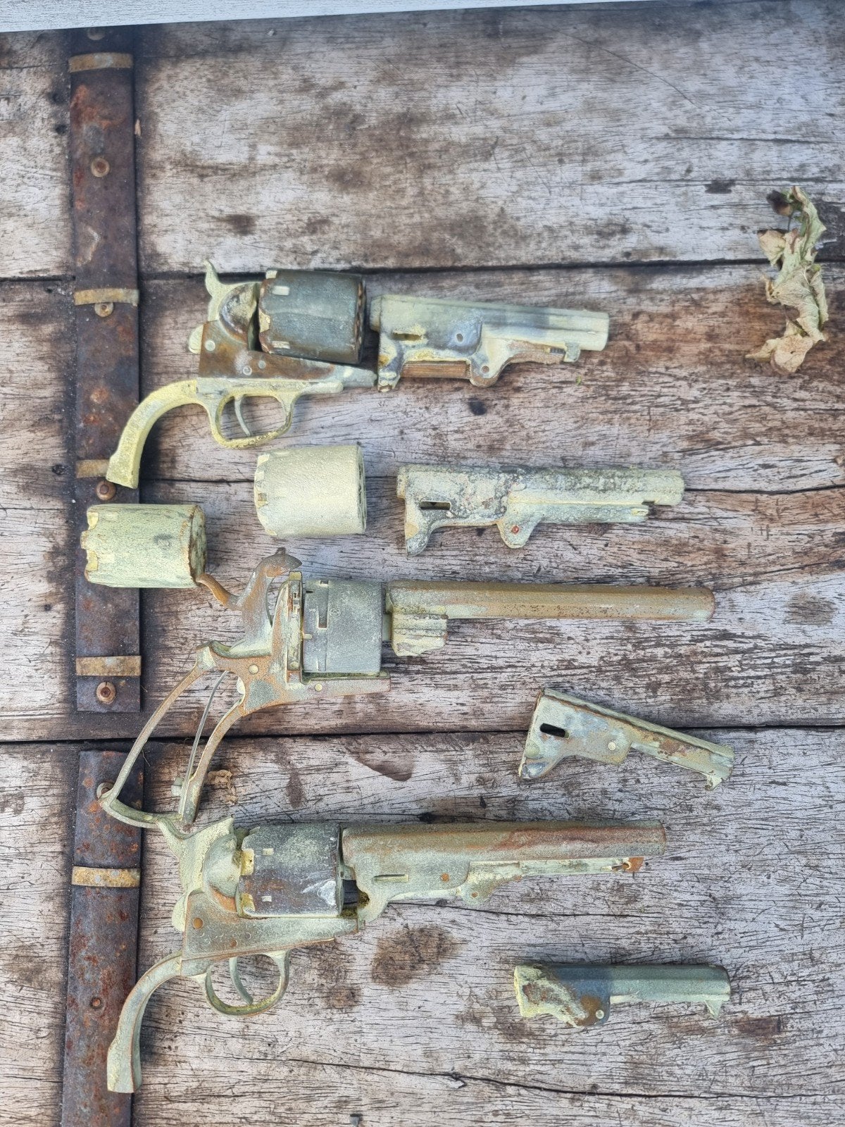 3 Antieke Vrijgestelde Zwartkruit Revolvers Colt, Ophalen of Verzenden, Landmacht, Amerika, Overige typen