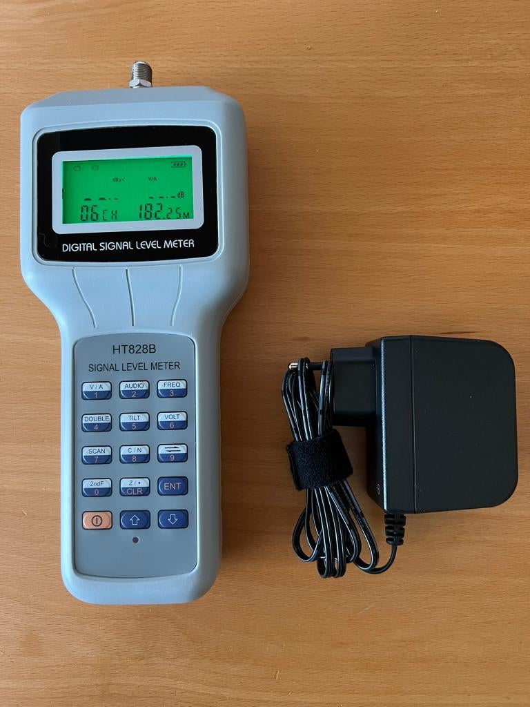 HT828B CATV-signaalniveaumeter, Doe-het-zelf en Verbouw, Meetapparatuur, Zo goed als nieuw, Overige meters, Ophalen of Verzenden