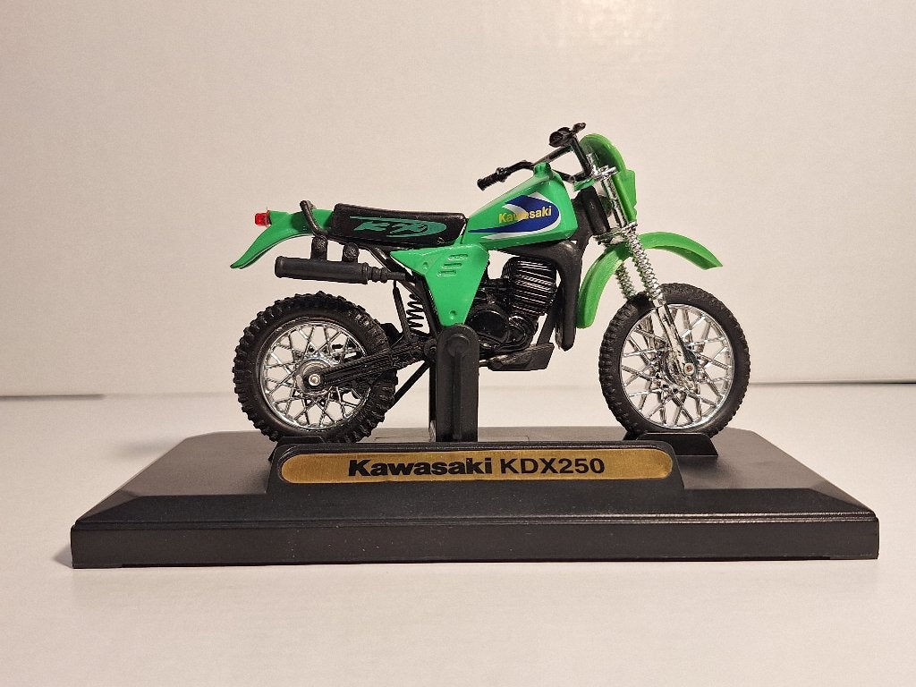 Kawasaki KDX250 1:18 Motormax, Ophalen of Verzenden, Zo goed als nieuw, Motor, Motormax