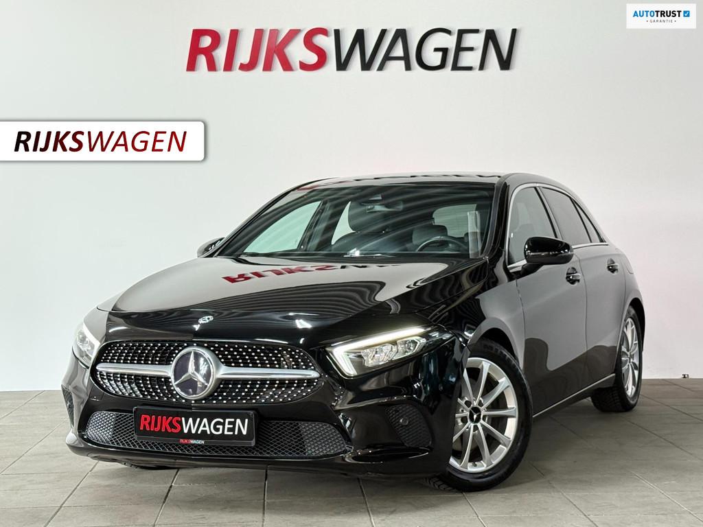 Mercedes-Benz A-klasse A200 LED/Camera/Widescreen, Auto's, Gebruikt, Zwart, 4 cilinders, Met garantie (alle)