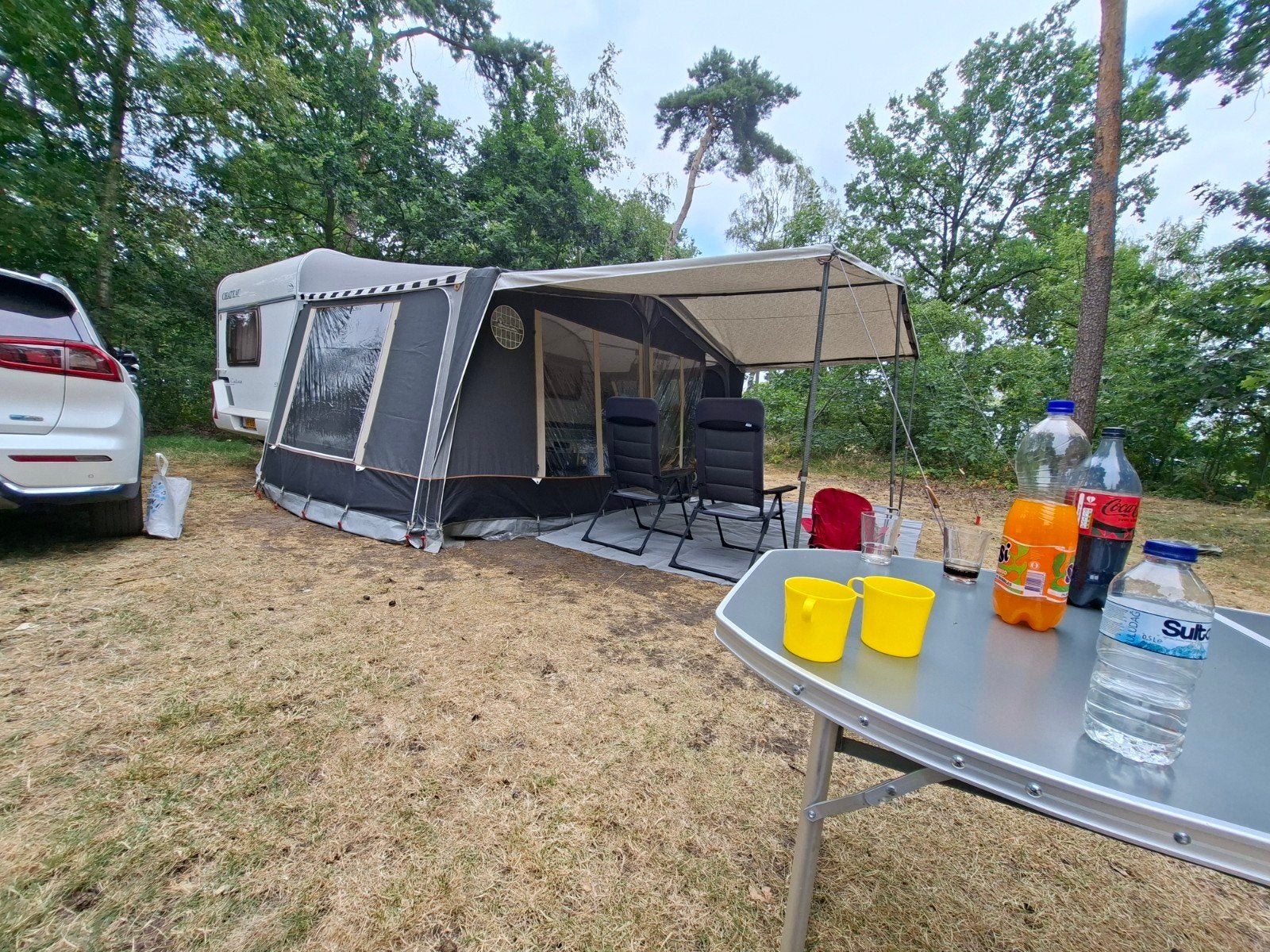 Chateau Calista 450 - Ruime caravan met voortent, Chateau, Koelkast, Rondzit, Particulier